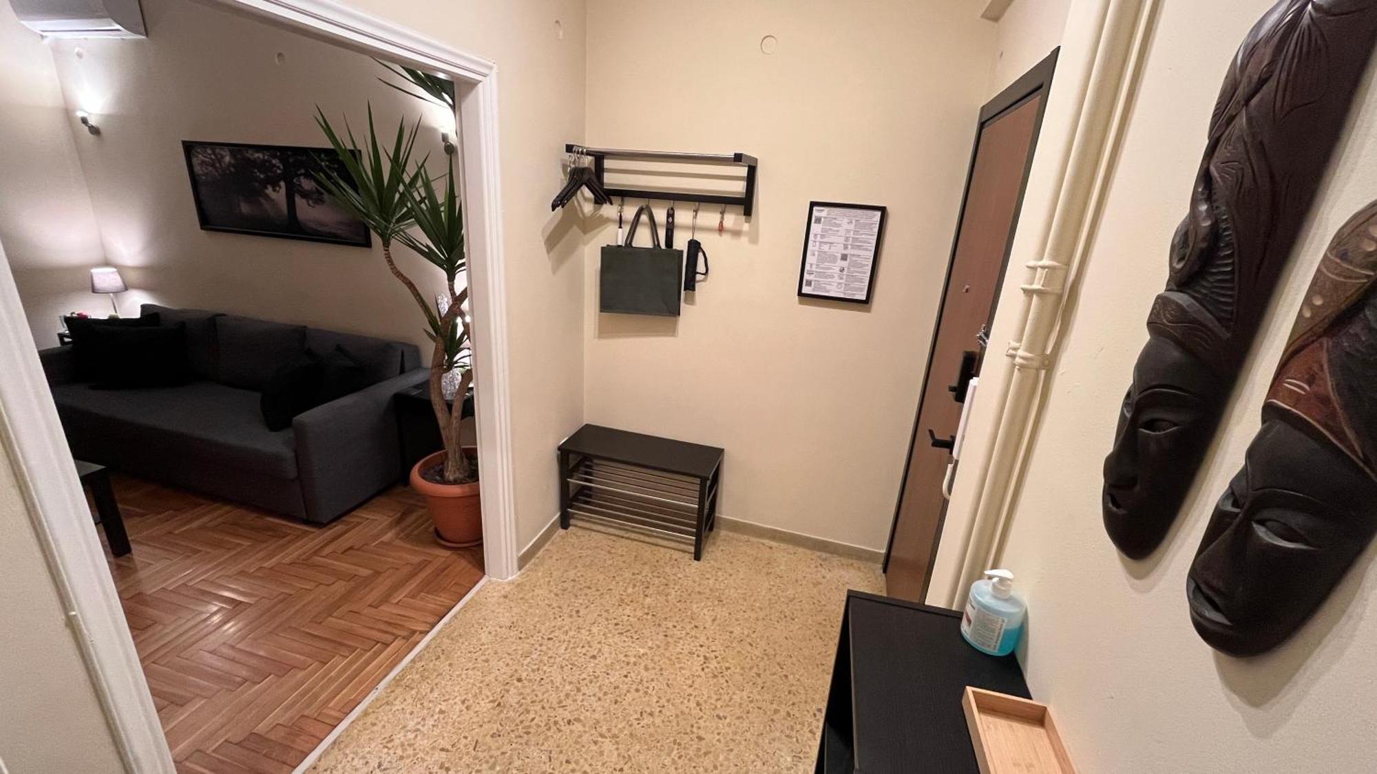 4 Newly Renovated Charming Apartments Steps From Panormou Metro Station Atenas Habitación foto