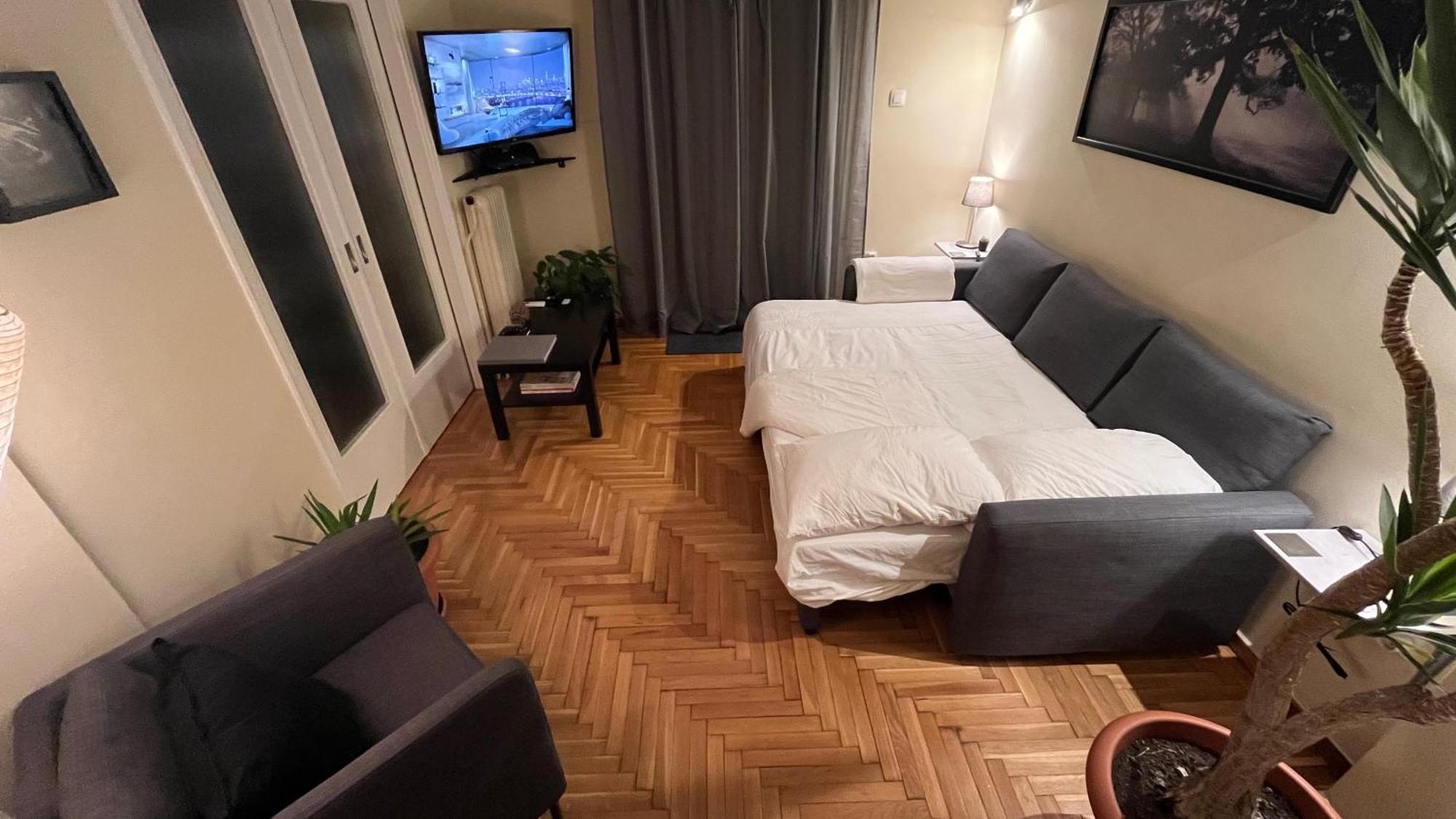 4 Newly Renovated Charming Apartments Steps From Panormou Metro Station Atenas Habitación foto
